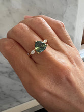 Load image into Gallery viewer, 2.78 Carat Parti Sapphire and Diamond Ring