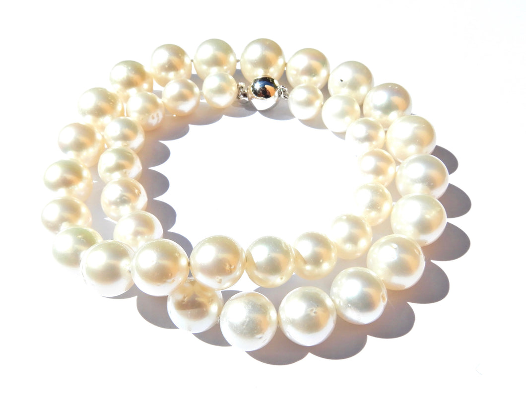 Graduated South Sea Pearl and 9 Carat White Gold Necklace