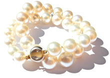 Load image into Gallery viewer, Graduated South Sea Pearl Diamond and 18 Carat White and Yellow Gold Necklace